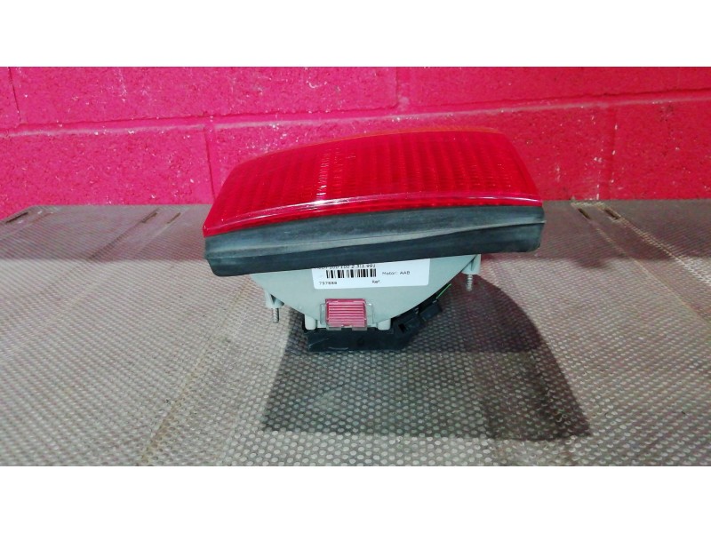 Recambio de piloto trasero derecho para audi 100 100 2.3 referencia OEM IAM    Recambio de piloto trasero derecho para audi 100 100 2.3 referencia OEM IAM