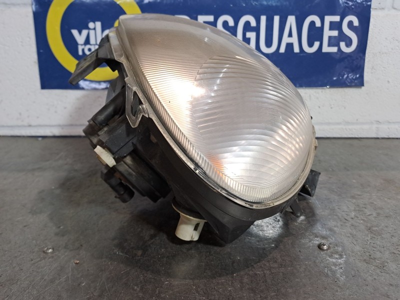 Recambio de faro derecho para renault clio ii fase i (b/cbo) 1.2 referencia OEM IAM   
