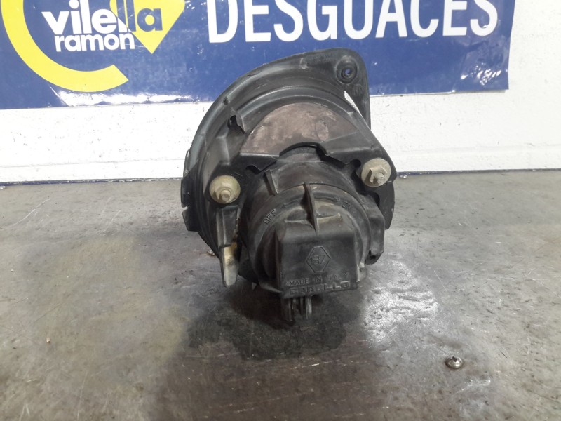Recambio de faro antiniebla izquierdo para renault clio ii fase i (b/cbo) 1.2 referencia OEM IAM   