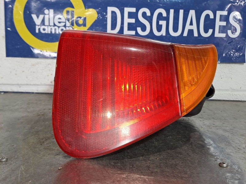 Recambio de piloto trasero derecho para bmw serie 3 berlina (e46) referencia OEM IAM   