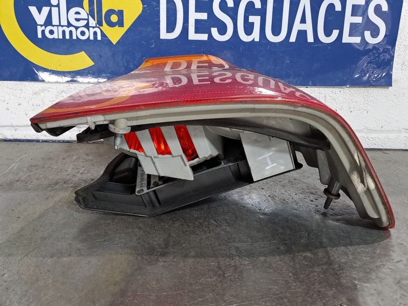 Recambio de piloto trasero derecho para bmw serie 3 berlina (e46) referencia OEM IAM   