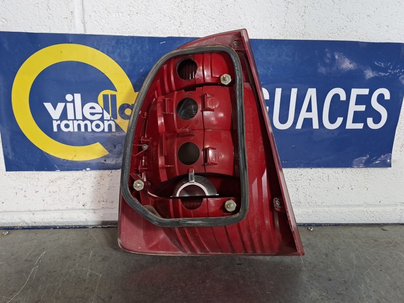 Recambio de piloto trasero derecho para skoda superb (3u4) 1.9 tdi referencia OEM IAM   