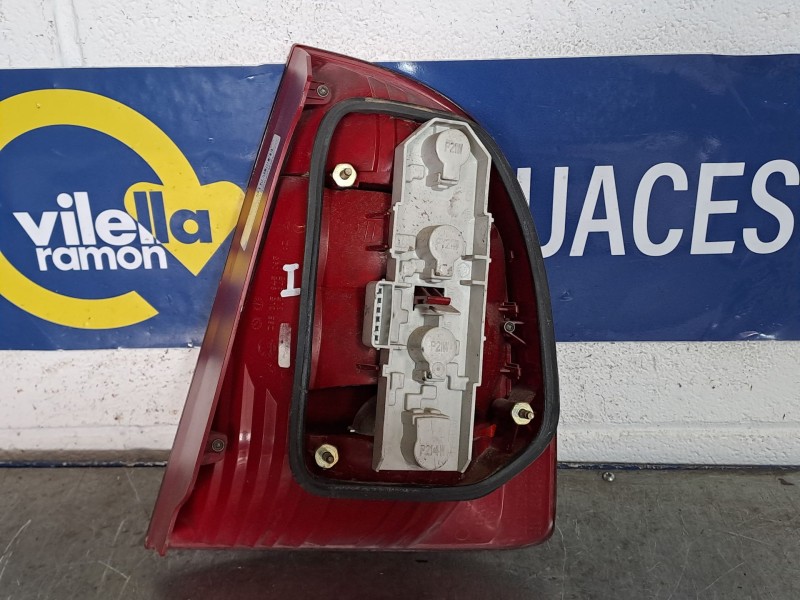 Recambio de piloto trasero izquierdo para skoda superb (3u4) 1.9 tdi referencia OEM IAM   