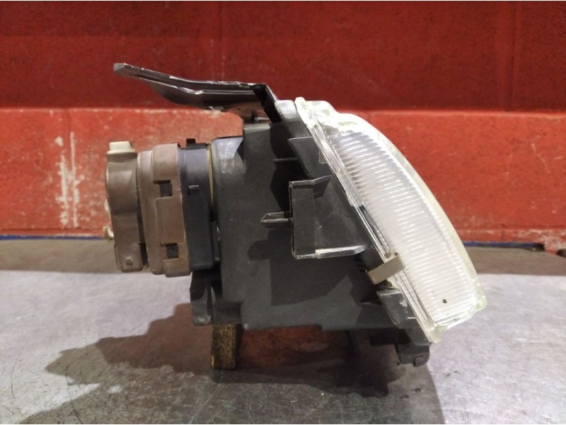 Recambio de faro derecho para citroen saxo referencia OEM IAM   