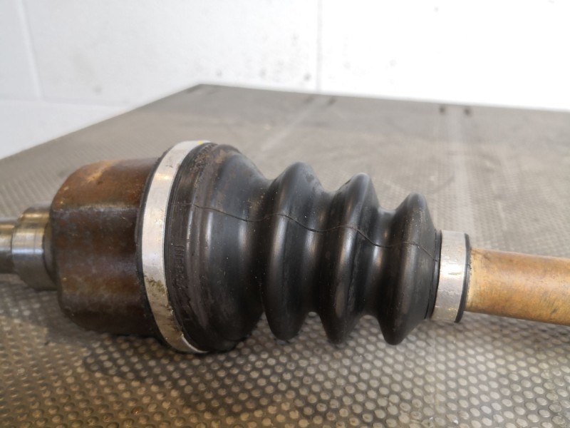 Recambio de transmision delantera izquierda para citroen c3 1.4 hdi exclusive referencia OEM IAM   