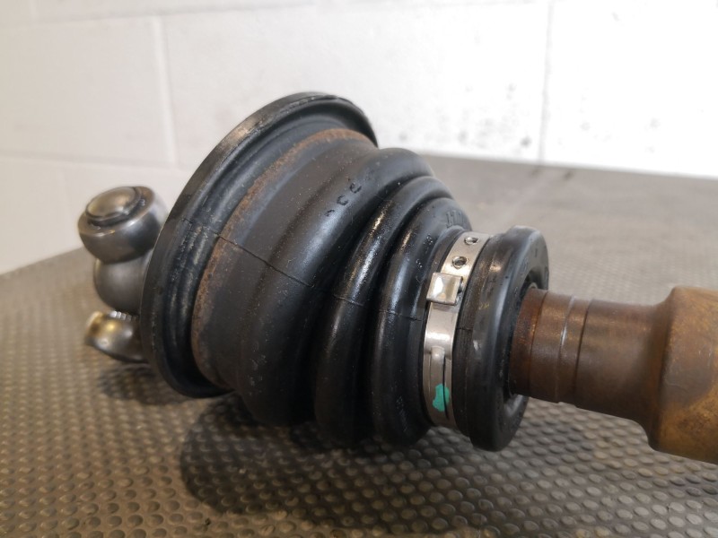 Recambio de transmision delantera izquierda para renault laguna ii (bg0) 2.0 referencia OEM IAM   