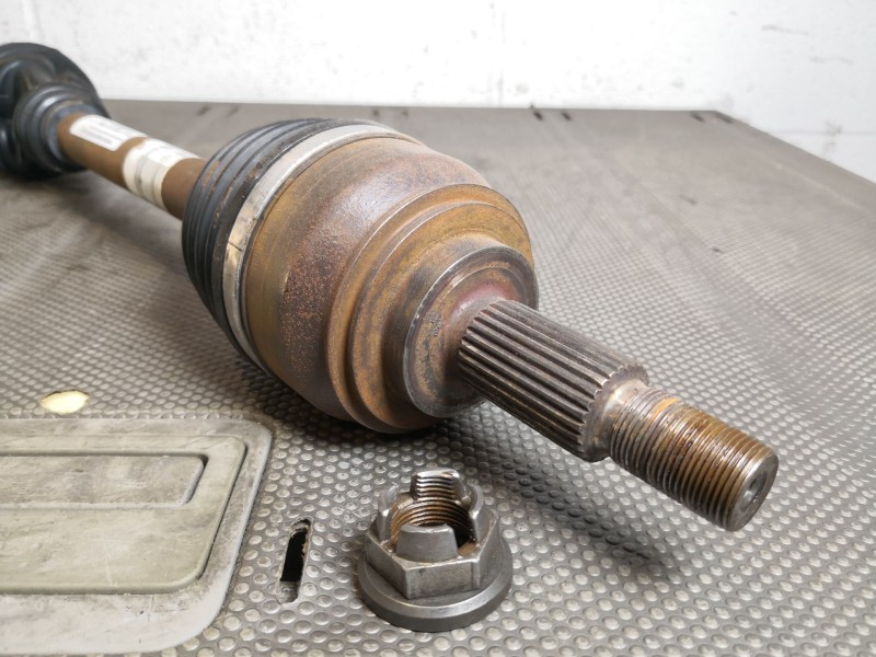 Recambio de transmision delantera derecha para renault scenic ii grand dynamique referencia OEM IAM 8200383708A  