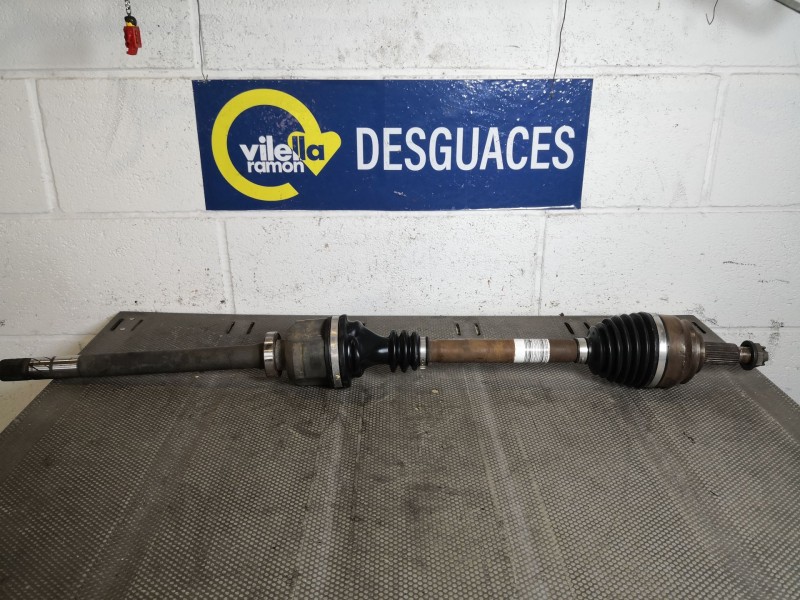 Recambio de transmision delantera derecha para renault scenic ii grand dynamique referencia OEM IAM 8200383708A  