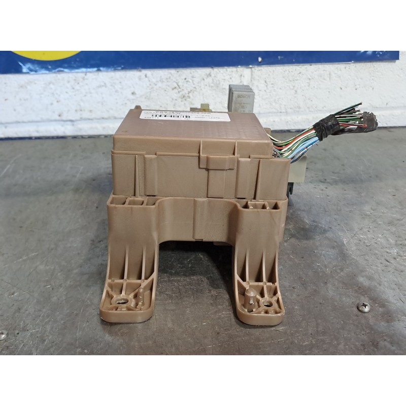 Recambio de caja reles fusibles para toyota corolla (e12)  | 0.02 - 0.07  | 0.02 - 0.07 referencia OEM IAM   