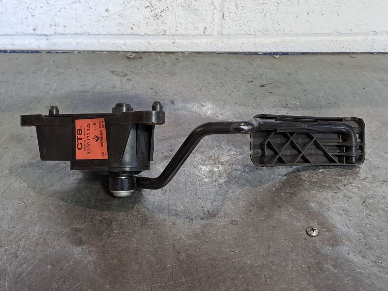 Recambio de potenciometro pedal para renault modus referencia OEM IAM 8200139322  