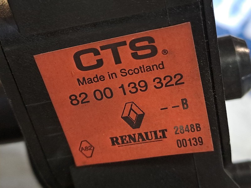Recambio de potenciometro pedal para renault modus referencia OEM IAM 8200139322  