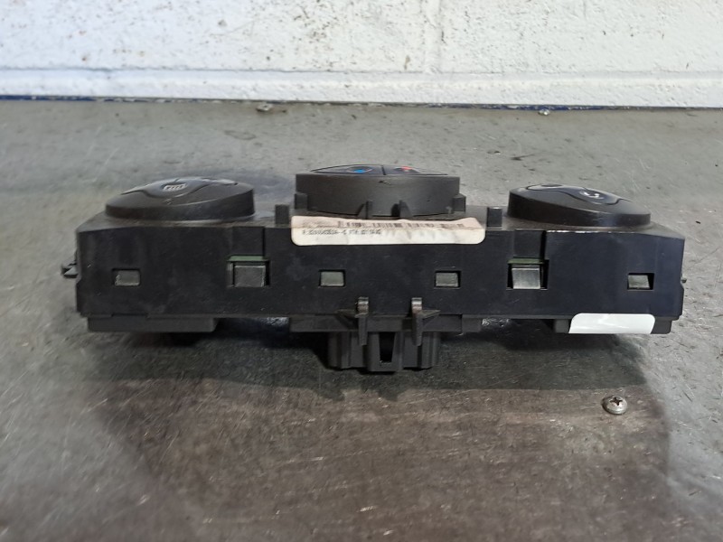 Recambio de mando climatizador para renault modus referencia OEM IAM 8200563524C  