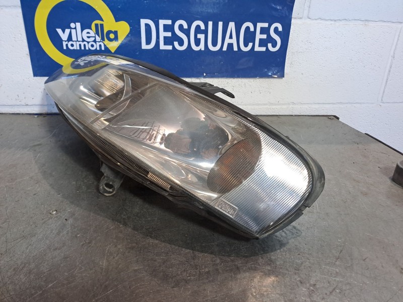 Recambio de faro izquierdo para opel vectra b caravan referencia OEM IAM   