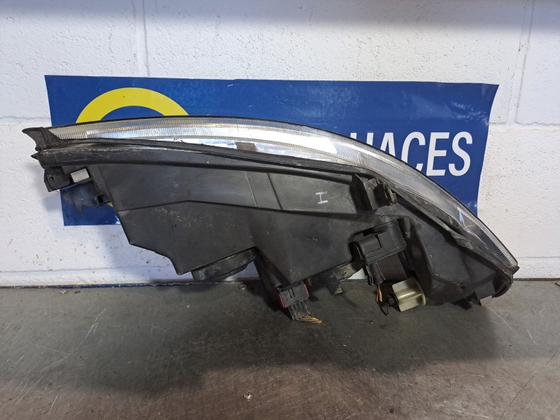 Recambio de faro izquierdo para opel vectra b caravan referencia OEM IAM   