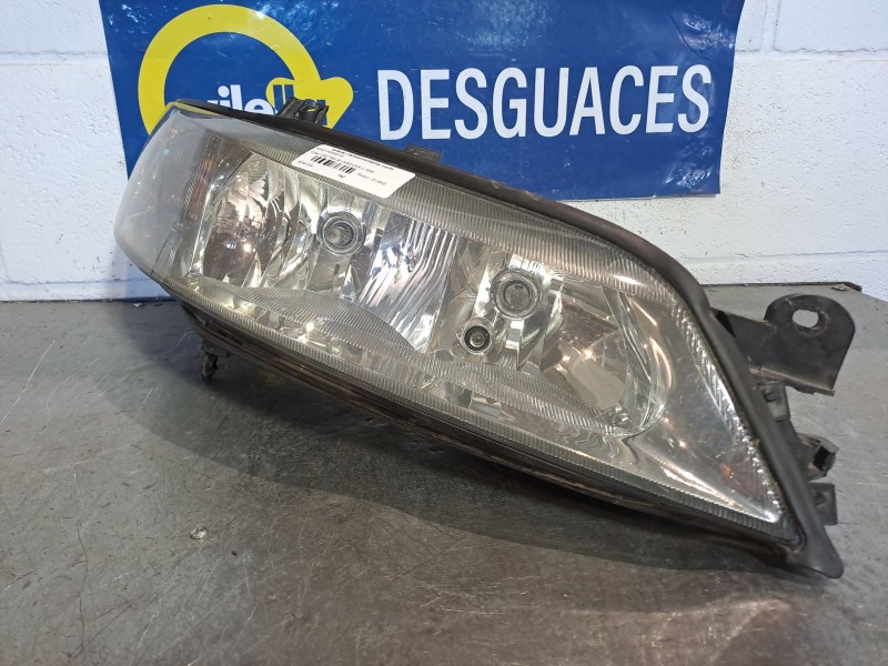 Recambio de faro derecho para opel vectra b caravan referencia OEM IAM   