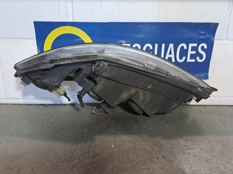 Recambio de faro derecho para opel vectra b caravan referencia OEM IAM   