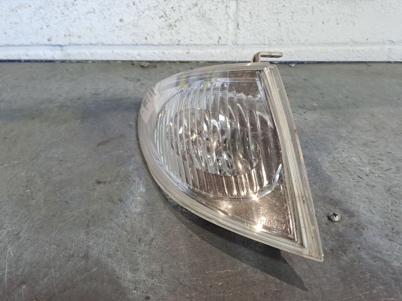 Recambio de piloto delantero derecho para mazda premacy (cp) referencia OEM IAM   