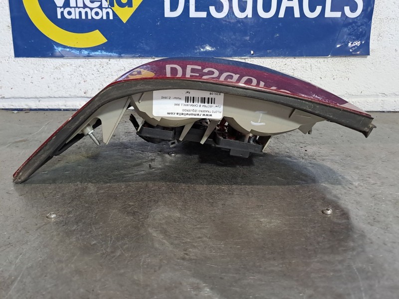 Recambio de piloto trasero izquierdo para opel vectra b caravan referencia OEM IAM   