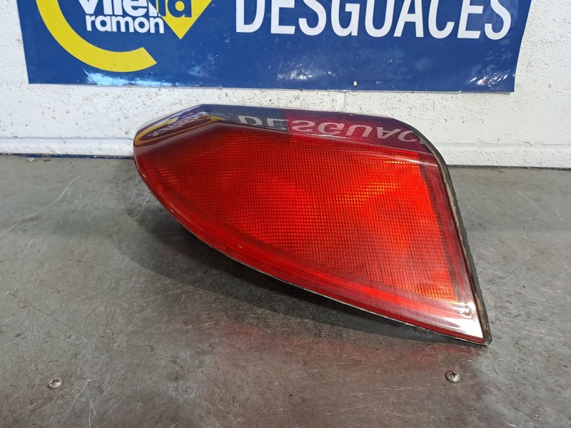 Recambio de piloto trasero izquierdo para opel vectra b caravan referencia OEM IAM   