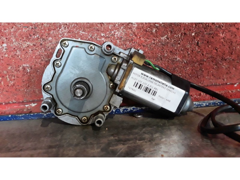 Recambio de motor elevalunas delantero derecho para audi 100 100 2.3 referencia OEM IAM   