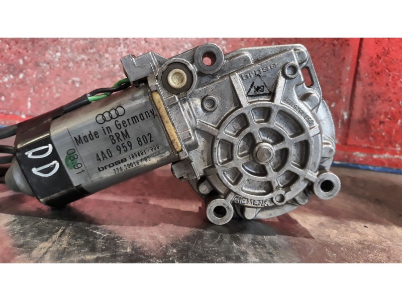 Recambio de motor elevalunas delantero derecho para audi 100 100 2.3 referencia OEM IAM   