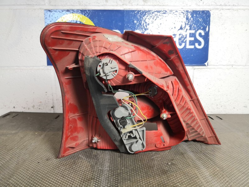 Recambio de piloto trasero derecho para toyota yaris (ksp9/scp9/nlp9) 1.4 turbodiesel cat referencia OEM IAM KOITO0D7  