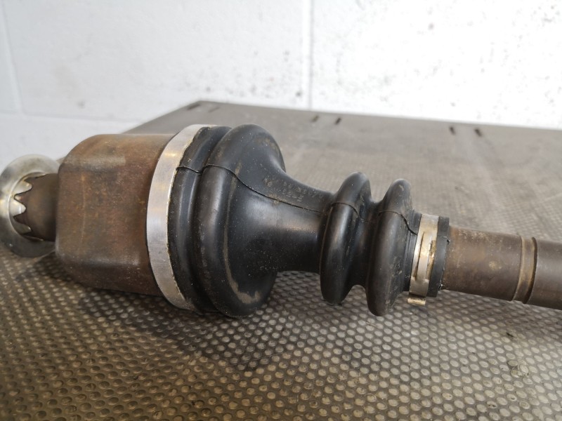 Recambio de transmision delantera derecha para renault clio ii fase i (b/cbo) 1.2 referencia OEM IAM   