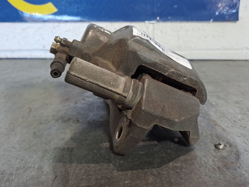 Recambio de pinza freno delantera derecha para mazda premacy (cp) referencia OEM IAM   