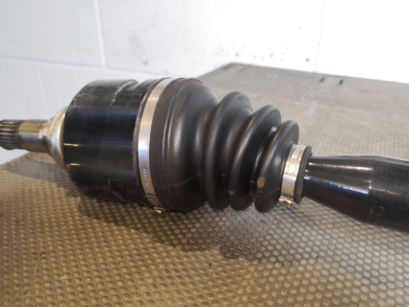 Recambio de transmision delantera derecha para toyota auris 1.6 16v cat | 0.06 - ... 1.6 16v cat | 0.06 - ... referencia OEM IAM