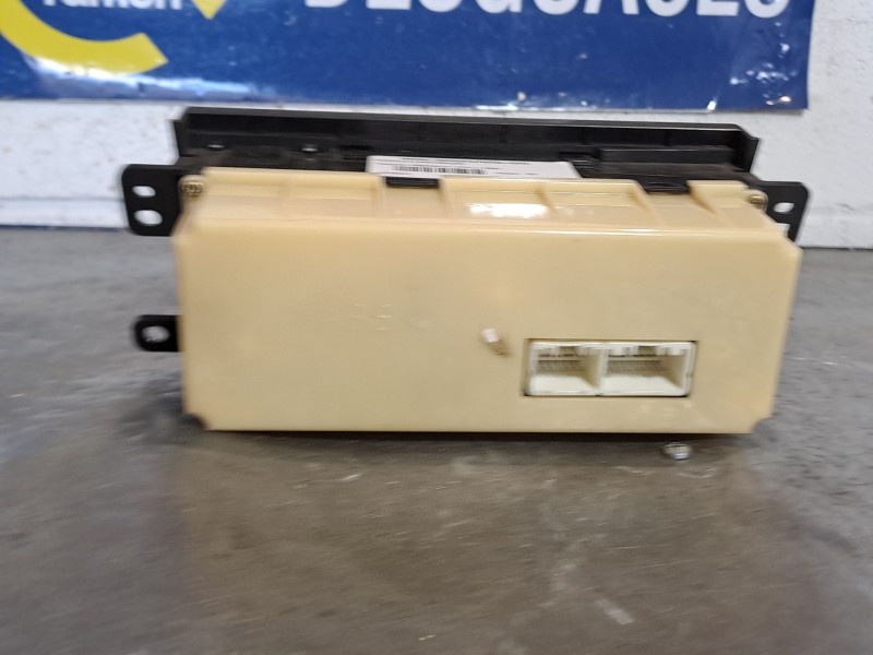 Recambio de mando climatizador para mazda premacy (cp) referencia OEM IAM CB82D  