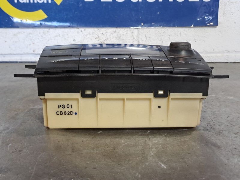 Recambio de mando climatizador para mazda premacy (cp) referencia OEM IAM CB82D  