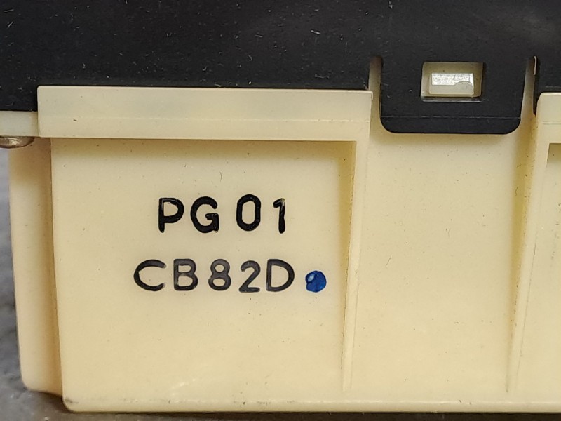 Recambio de mando climatizador para mazda premacy (cp) referencia OEM IAM CB82D  