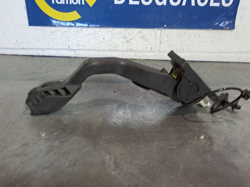 Recambio de potenciometro pedal para citroen c4 berlina 1.6 16v hdi referencia OEM IAM 0280755001  