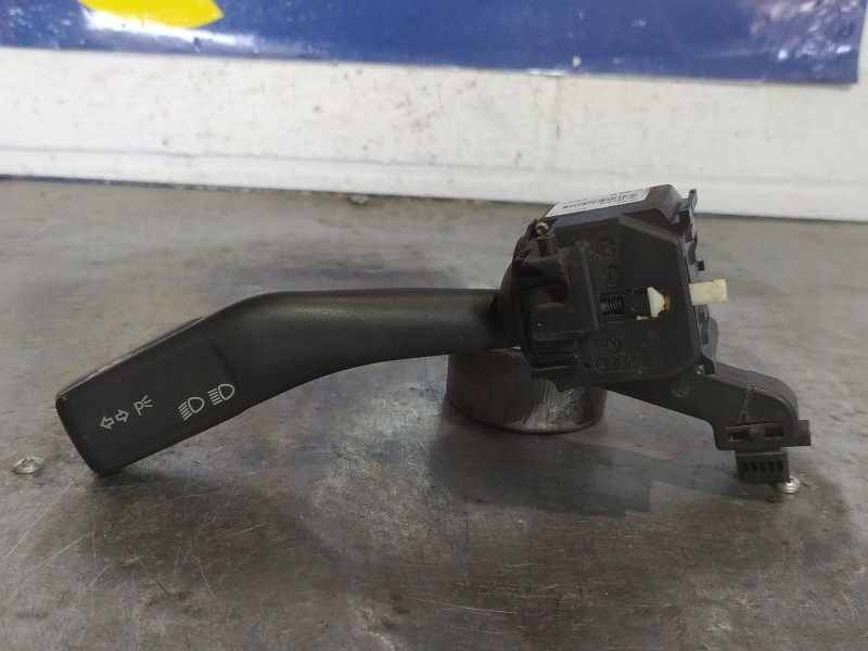 Recambio de mando intermitentes para volkswagen caddy ka/kb (2k)  | 0.04 - ...  | 0.04 - ... referencia OEM IAM 1K0953513  