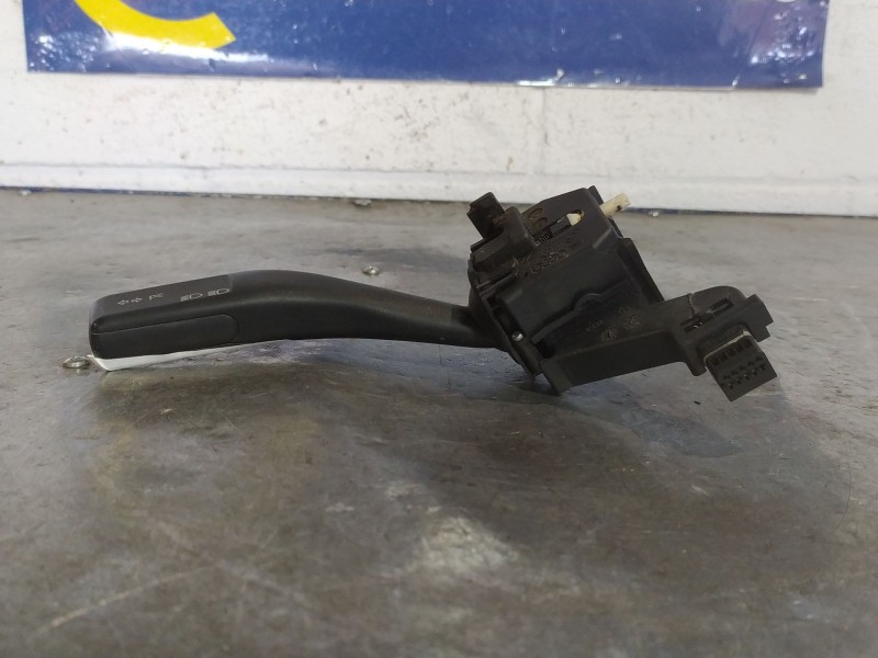 Recambio de mando intermitentes para volkswagen caddy ka/kb (2k)  | 0.04 - ...  | 0.04 - ... referencia OEM IAM 1K0953513  