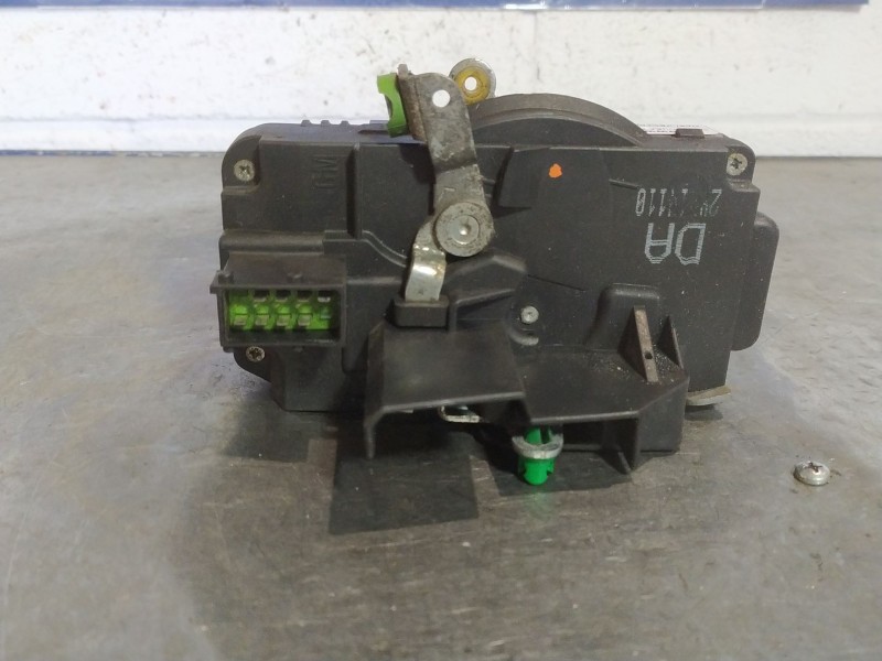 Recambio de cerradura puerta delantera izquierda para opel vectra b caravan referencia OEM IAM   