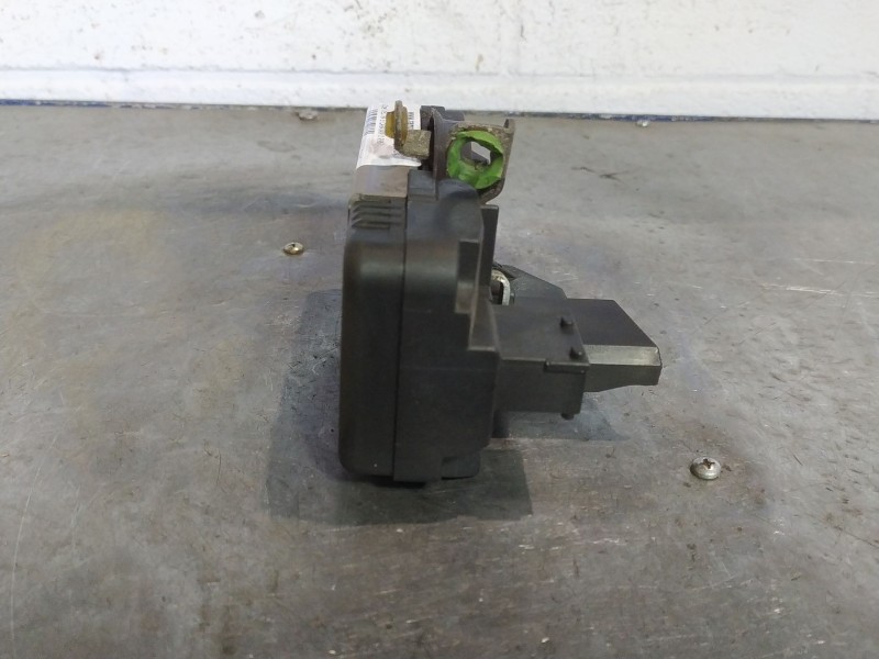 Recambio de cerradura puerta delantera izquierda para opel vectra b caravan referencia OEM IAM   