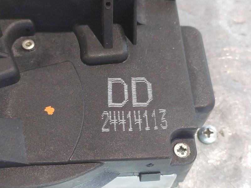 Recambio de cerradura puerta delantera derecha para opel vectra b caravan referencia OEM IAM 24414113  