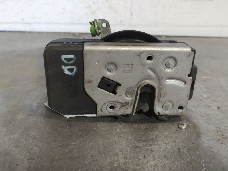 Recambio de cerradura puerta delantera derecha para opel vectra b caravan referencia OEM IAM 24414113  