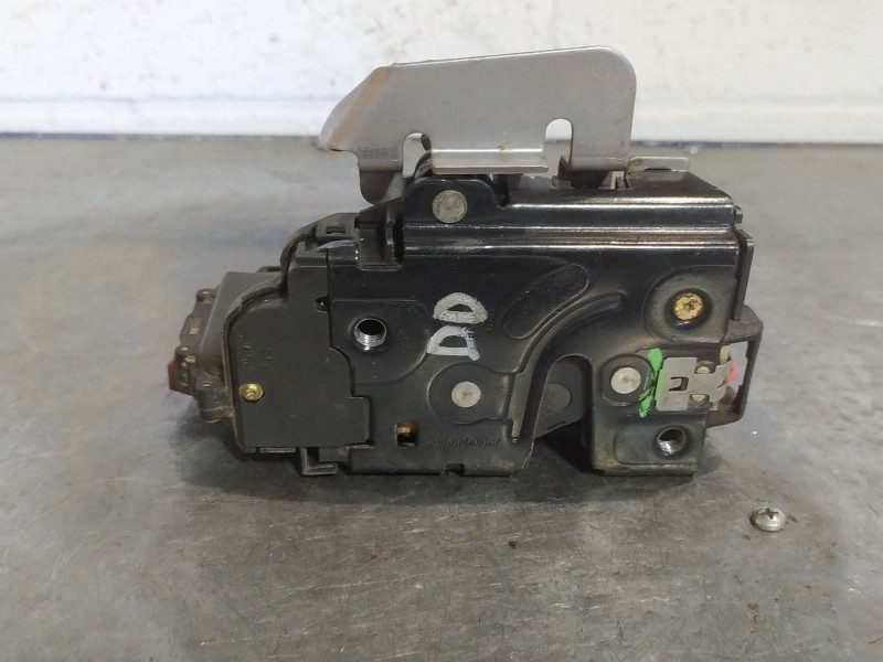 Recambio de cerradura puerta delantera derecha para audi a3 (8p) 2.0 tdi ambiente referencia OEM IAM 4E1837016  