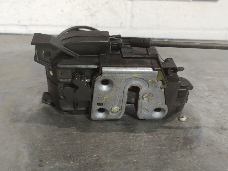 Recambio de cerradura puerta trasera izquierda para renault modus referencia OEM IAM   