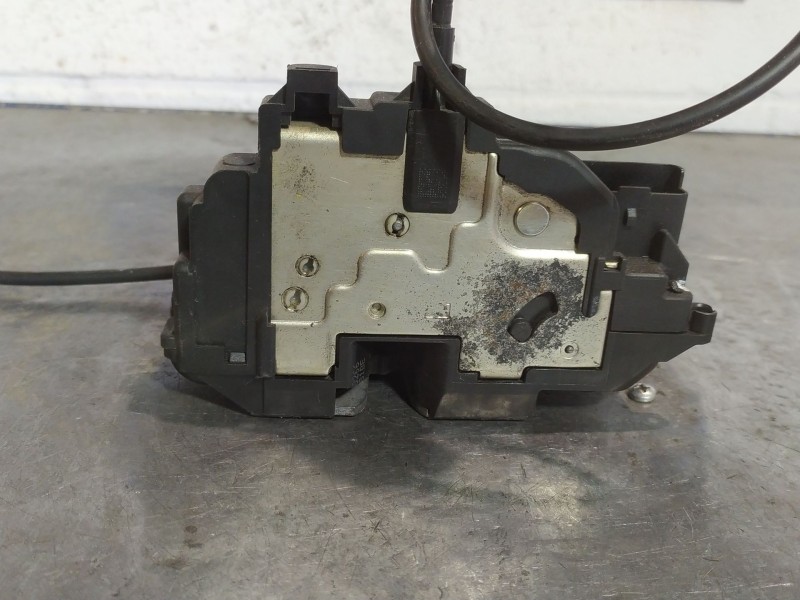 Recambio de cerradura puerta trasera izquierda para renault modus referencia OEM IAM   