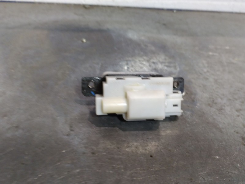 Recambio de cerradura maletero porton para renault modus referencia OEM IAM   