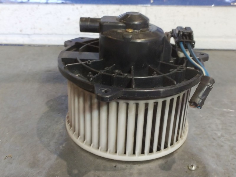 Recambio de motor calefaccion para mazda premacy (cp) referencia OEM IAM 8940000  