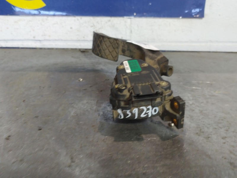 Recambio de pedal acelerador para audi a4 berlina (b5) 1.8 referencia OEM IAM 8D1721523A  