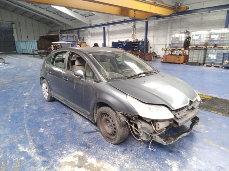 citroen c4 berlina del año 2005
