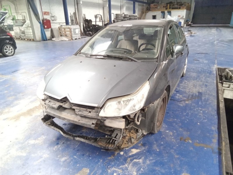 citroen c4 berlina del año 2005