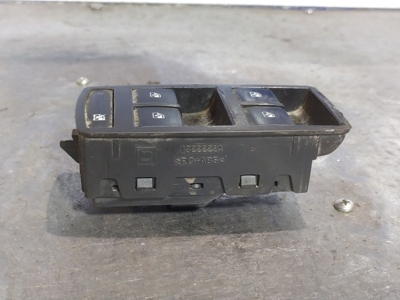 Recambio de mando elevalunas delantero izquierdo para opel insignia berlina cosmo referencia OEM IAM 13222224  