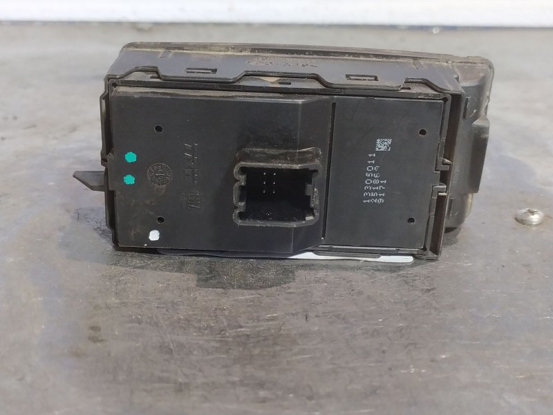 Recambio de mando elevalunas delantero izquierdo para opel insignia berlina cosmo referencia OEM IAM 13222224  