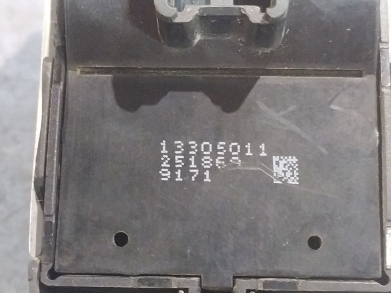 Recambio de mando elevalunas delantero izquierdo para opel insignia berlina cosmo referencia OEM IAM 13222224  